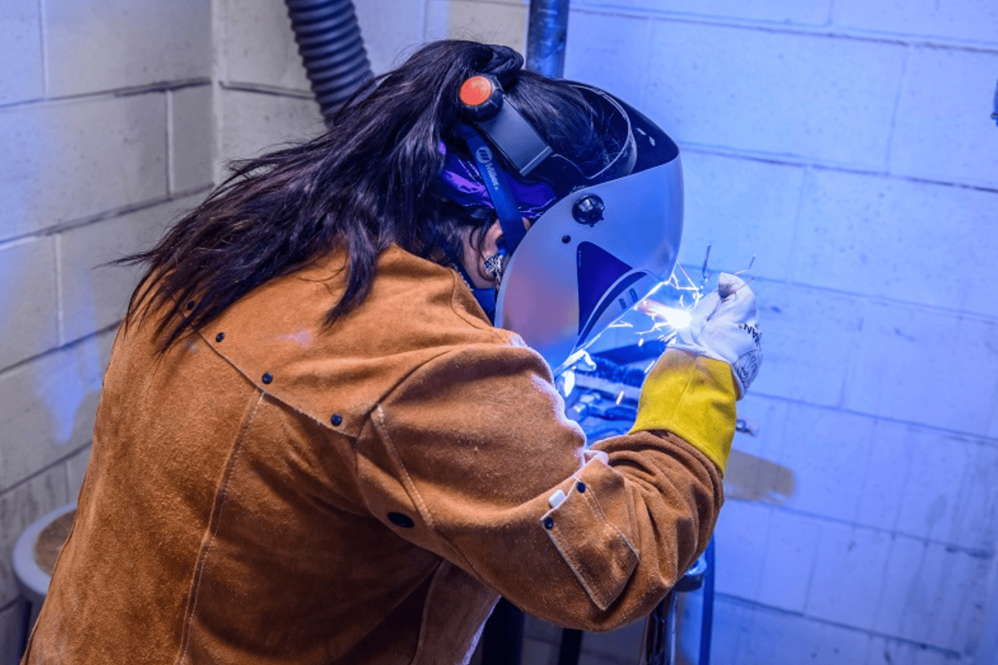 welding-female-1